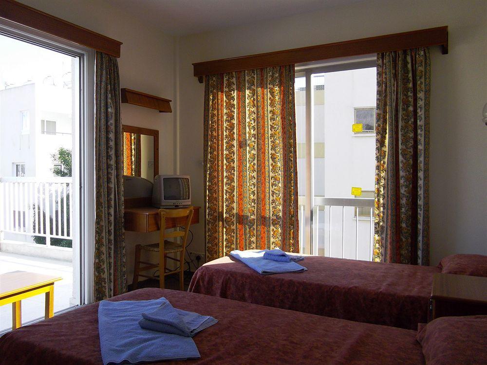 Otel Onisillos